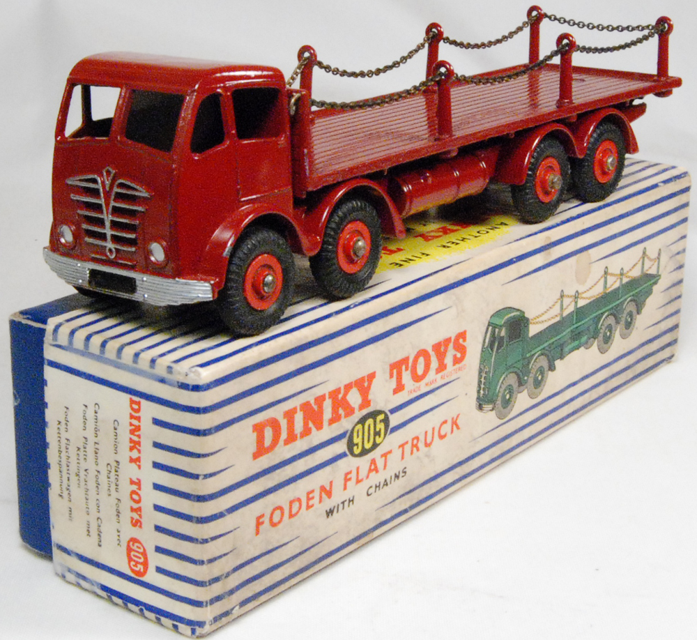 1954 DINKY #905 FODEN FLAT TRUCK WITH 
