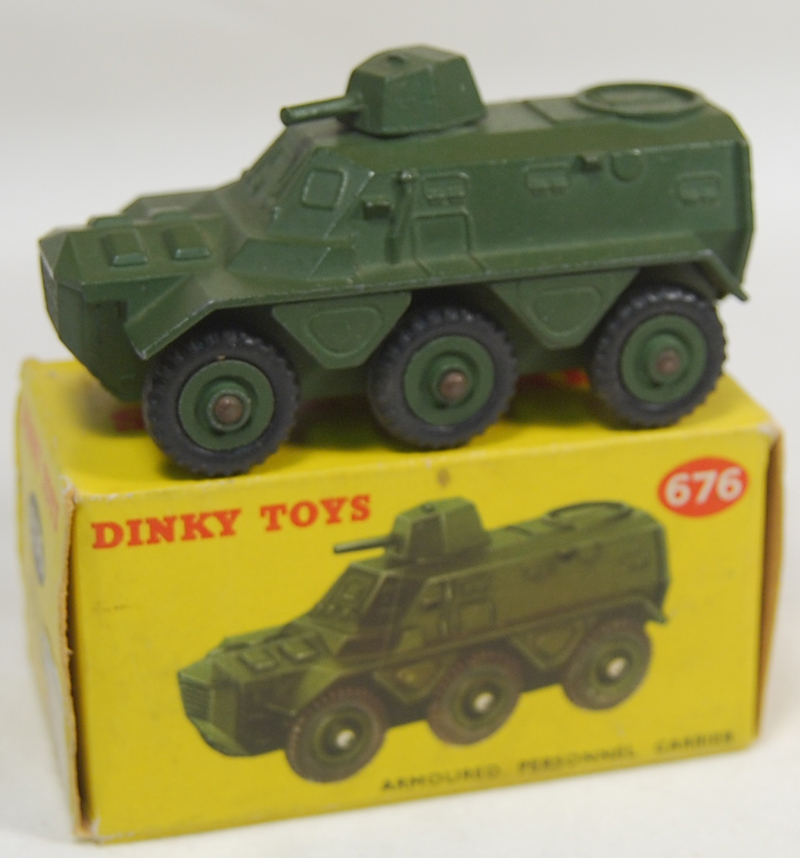DINKY #676 ARMOURED PERSONNEL CARRIER 