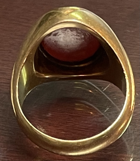 Jewelry CARNELIAN INTAGLIO IN 18 KT GOLD MAN’S RING, 15.3 GRAMS; INTAGLIO IS EXCELLENT!