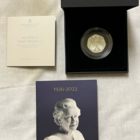 World Certified Coins 2022 UK 50 PENCE SILVER PIEDFORT PROOF QUEEN ELIZABETH II MEMORIAL, CHARLES, OGP