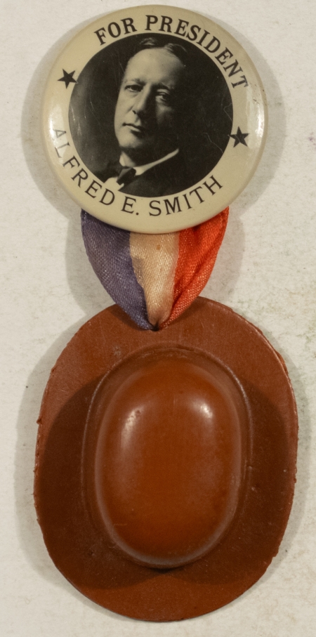 New Store Items 1928 AL SMITH 1 1/4″ CELLO W/ R/W/B RIBBON & CELLO DERBY HAT, NR-MINT & TOUGH!