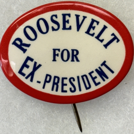 New Store Items 1940 WILLKIE 1 3/4″ OVAL CELLO, “ROOSEVELT FOR EX-PRESIDENT” SCARCE & MINT!