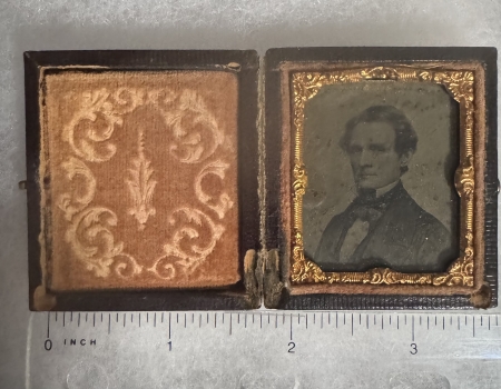 Civil War & Hard Times JEFFERSON DAVIS TINTYPE ca 1861-62, HOUSED IN A PRESERVER UNDER GLASS!